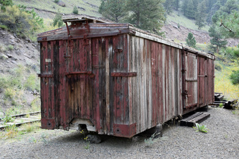 boxcar-shed_02.jpg